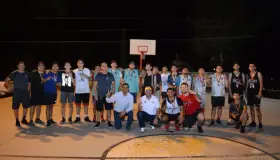 Acuden 25 equipos a torneo de tercias con David Chavoya