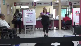 INE supera expectativas de credencialización en Distrito 02