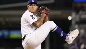 Arrestan a Julio Urías