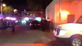 Golpean a joven gravemente fuera de balneario