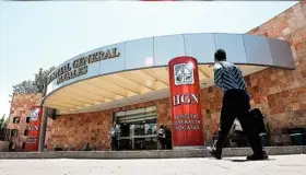 Mujer fue golpeada por su sobrino; el presunto agresor huyó del lugar