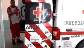 Golpean gravemente a hombre y a su hijo de 8 años