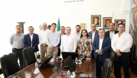 Trabaja gobierno con empresarios para promoción turística del estado