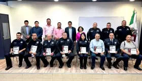 Destacan desempeño de agentes de SP; celebran a policía del mes