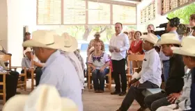Recibe reconocimiento Herbolaria tradicional Yaqui