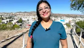 Hacen hamburguesada para restauración de senos