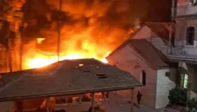 Deja al menos 200 muertos bombardeo israelí de un hospital de Gaza