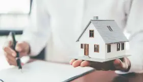 Encarecen altos costos la vivienda en México