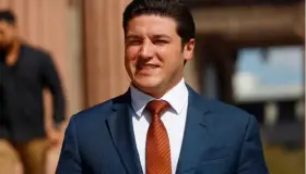 Va Samuel García por Presidencia; pide licencia al Congreso de NL