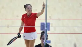 Longoria alarga dominio