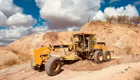 Intensifican campaña de raspado de calles