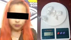 Protagoniza mujer persecución y le encuentran narcóticos