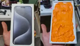 Ahorró para comprar un iPhone en ML y recibió caja con plastilina