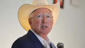 Logran avances EU y México en el combate al tráfico de armas, afirma Ken Salazar