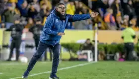 Renuncia a Pumas Antonio Mohamed