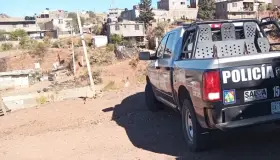 Intenta agredir a su abuela con un cuchillo