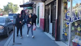 Activan comercios con la época decembrina