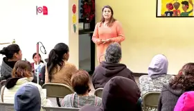 Entrega DIF Nogales cenas y despensas a familias nogalenses
