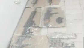 Decomisa Mesa Estatal arsenal y droga en Magdalena de Kino