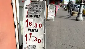 A la baja tipo de cambio en el cierre de año