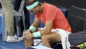 Nadal se baja de Australia