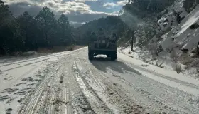 Trabaja la CEPC en el retiro de nieve en carreteras