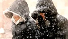 Regresan a clases en México 24 millones de estudiantes pese al frío