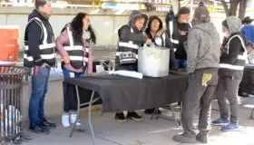 Reactivan comedor comunitario para personas vulnerables