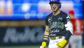 Serna se lleva Novato del Año