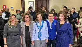 Oficializa Lilly Tellez registro como precandidata al Senado