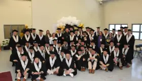 Entregan certificados de educación básica y media superior a reclusos del Cefereso 11