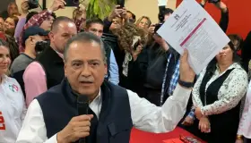 Se registra como aspirante Manlio Fabio Beltrones al Senado