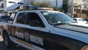 Reportan robos a transeúnte y en un comercio