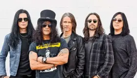 Slash es el torbellino del rock