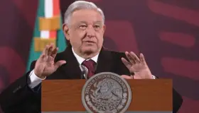 Hackean La Mañanera de AMLO