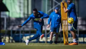 Chocan punteros en la Liga MX