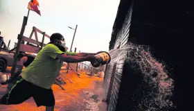 Aumenta a 131 el número de muertos por los incendios forestales en Chile