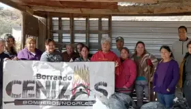 Apoyan bomberos a damnificados con “Borrando Cenizas”