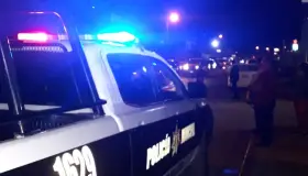 Golpea vecino a pareja y los amenaza de muerte