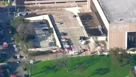 Deja tiroteo en iglesia de Texas a dos heridos; abaten a atacante, era mujer