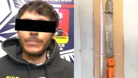 Llevaba un machete por las calles y lo detienen