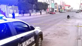 Ataque fue contra joven conductor; iba acompañado de su madre y hermana