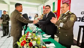Conmemora Alcalde Día del Ejército Mexicano