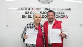 Presenta registro Adalberto Rubio para diputación federal
