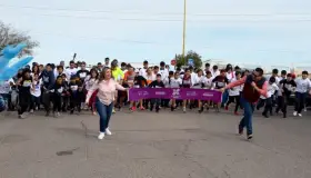 Fomentan convivencia en carrera contra adicciones