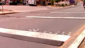 Colocan reductores de velocidad en dos bulevares de la ciudad