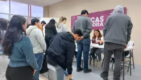 Reciben universitarios becas Sonora de Oportunidades