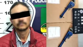 Entregan a persona por querer llevarse herramienta sin pagarla