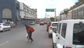 Dan a conocer fuerte multa por meterse en fila para cruzar a EU