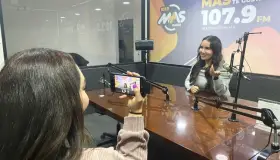 Sobresale Lina Laborín como locutora de MAS Radio